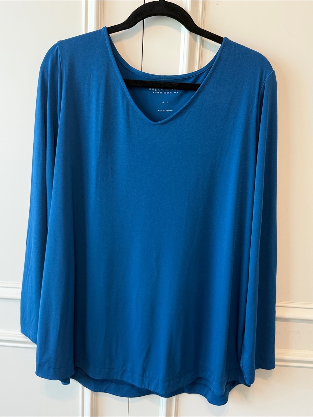 Susan Graver Teal-Blue Long Sleeve V-Neck Top